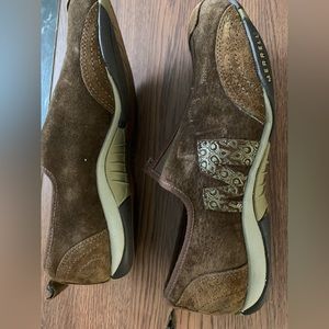 Merrell Barrado brown leather zip up shoes. Like new. Size 7.5
